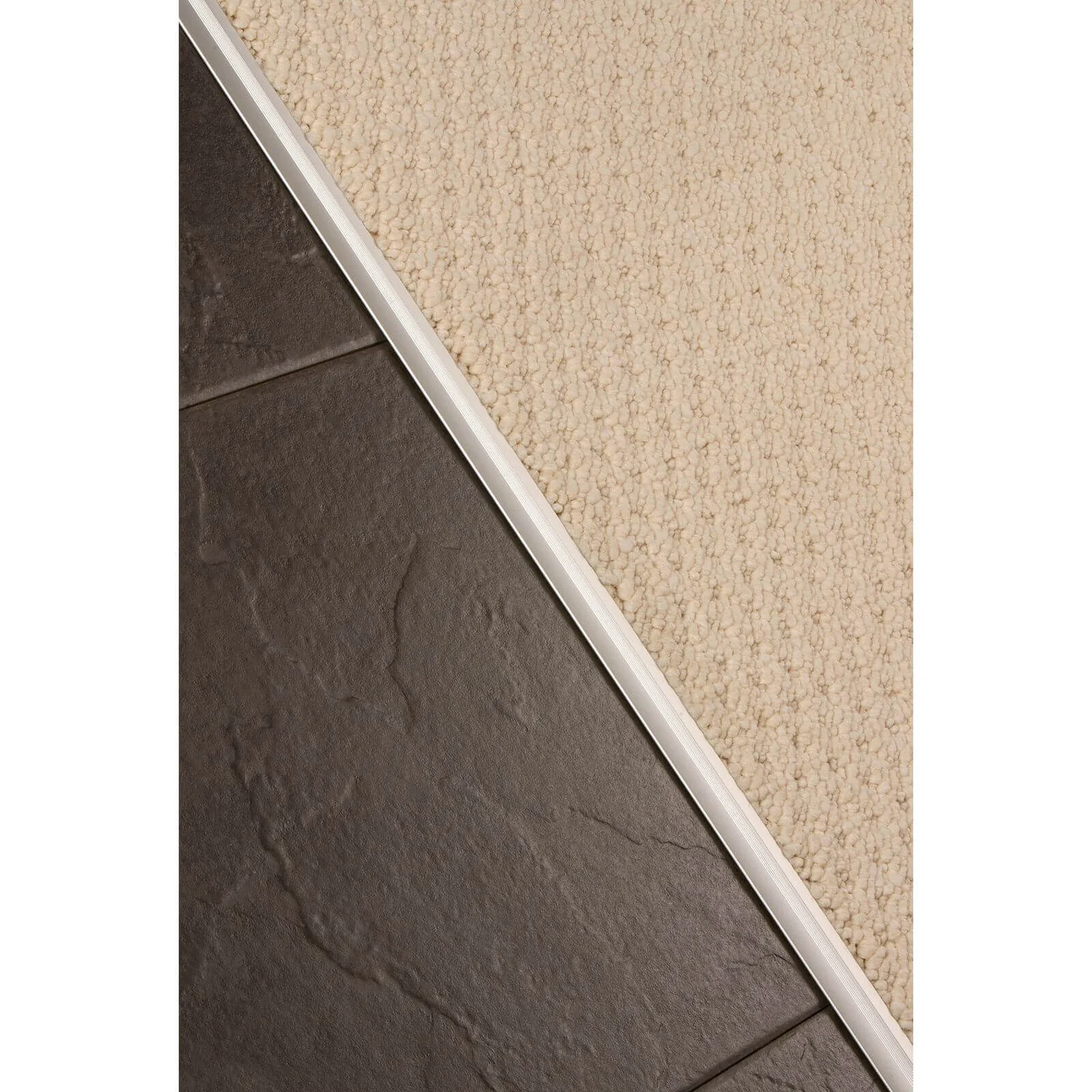 Vitrex Cover Strip - Carpet To Ceramic - Silver - 0.9m 2 Vitrex Cover Strip - Carpet To Ceramic - Silver - 0.9m - Image 2