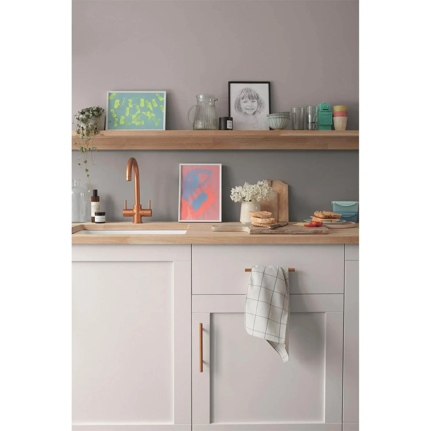 Dulux Easycare Bathroom Chic Shadow - Soft Sheen Emulsion Paint - 2.5L 9 Dulux Easycare Bathroom Chic Shadow - Soft Sheen Emulsion Paint - 2.5L - Image 9