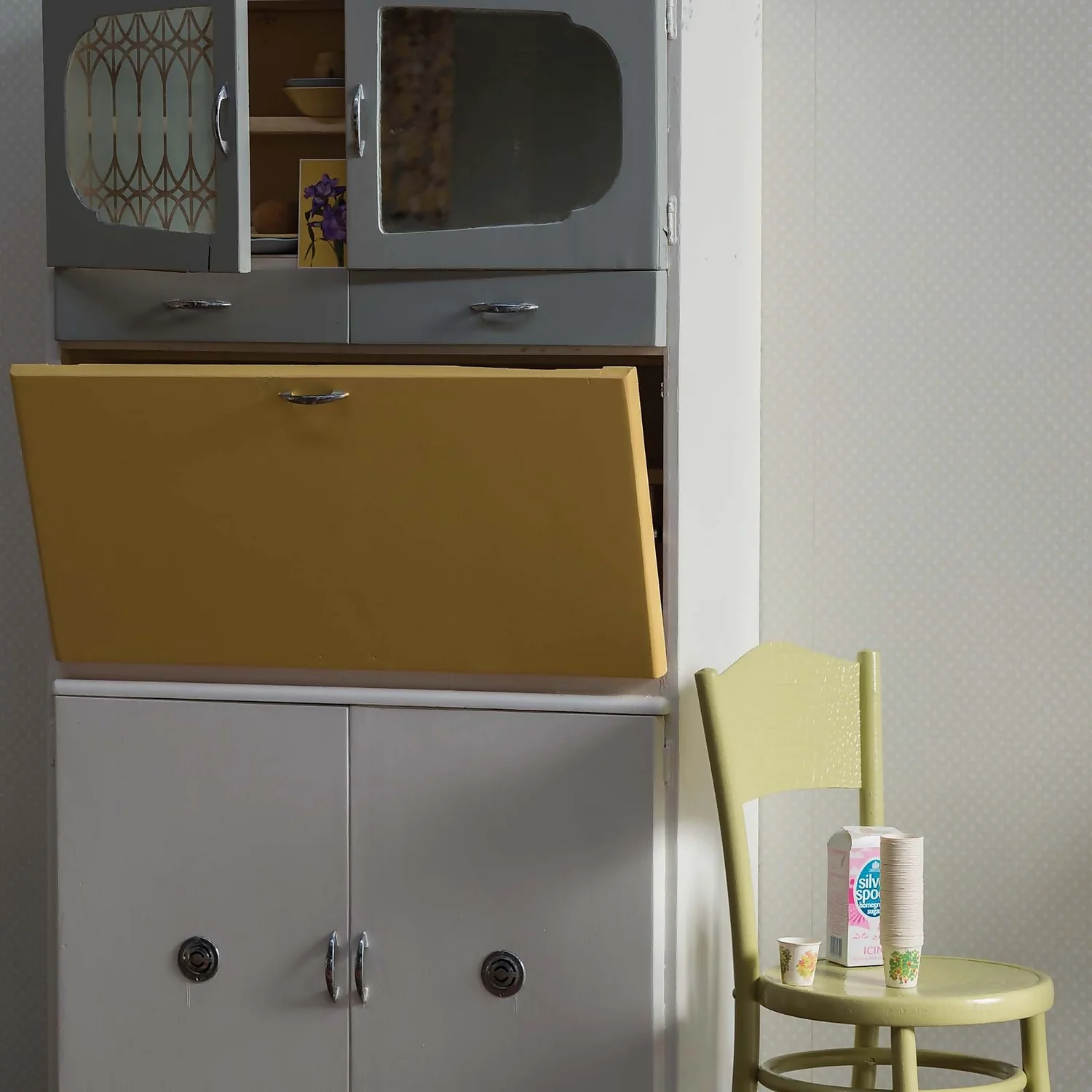 Farrow & Ball Modern Eggshell Paint Yellow Ground - 2.5L 2 Farrow & Ball Modern Eggshell Paint Yellow Ground - 2.5L - Image 2