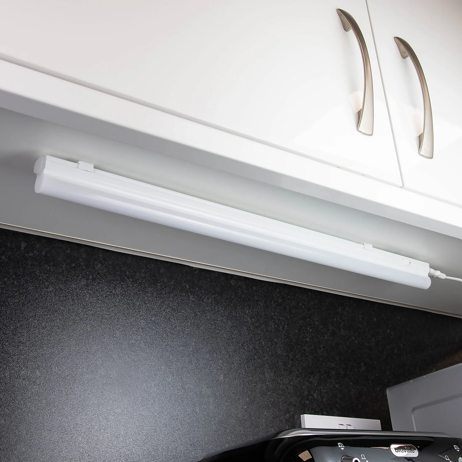 Arlec 8W Cool White Bar Light 3 Arlec 8W Cool White Bar Light - Image 3