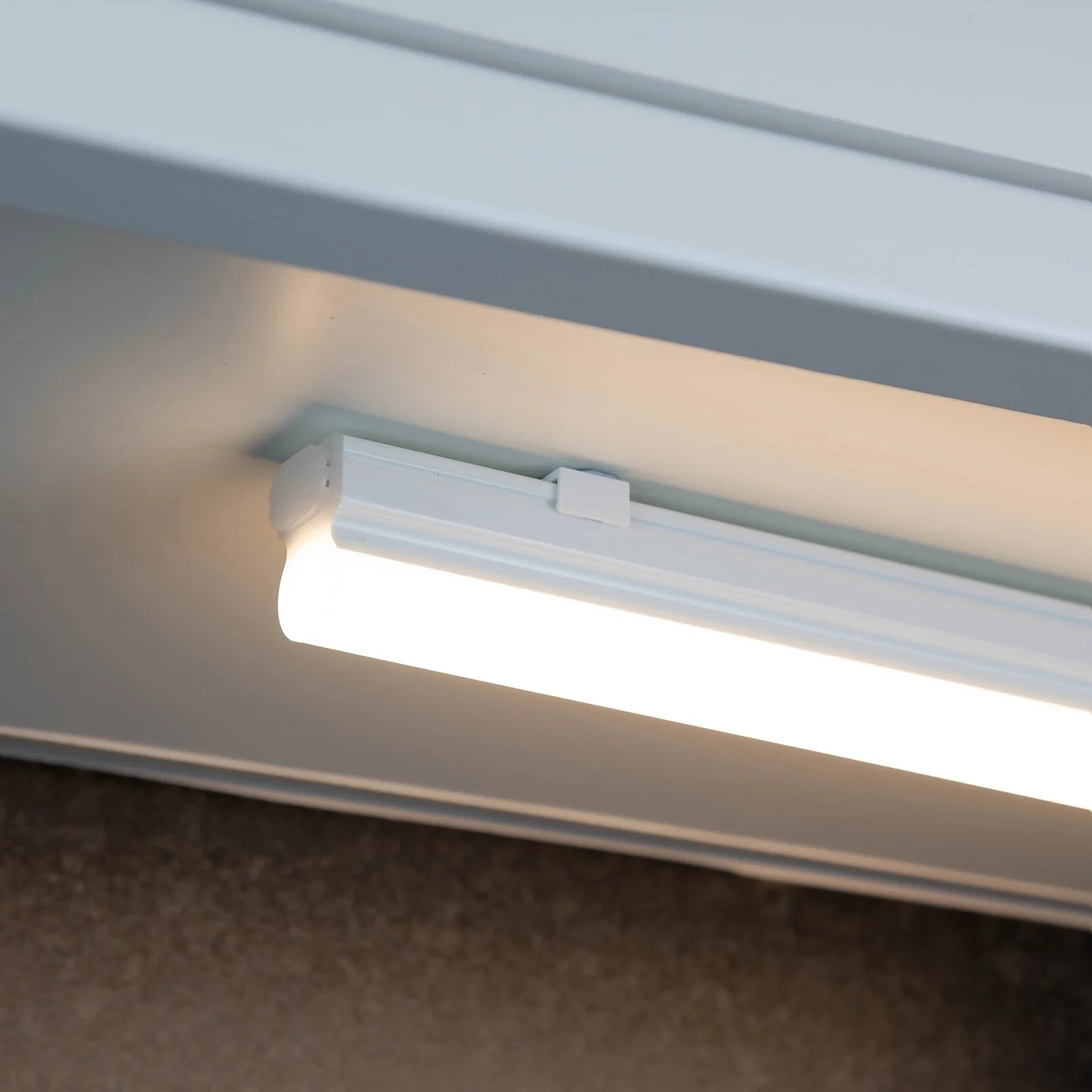 Arlec LED 4W Bar Light 4 Arlec LED 4W Bar Light - Image 4