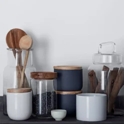 Crown Easyclean®Greaseguard+ Kitchen Matt Washable Multi Surface Paint Splash Of Pepper® - 2.5L -Outlet Home Harmony Store 12886979 1674853416582050