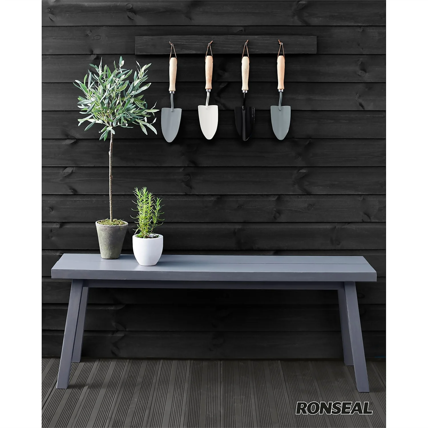 Ronseal Direct Metal Paint White Gloss 250ml 2 Ronseal Direct Metal Paint White Gloss 250ml - Image 2