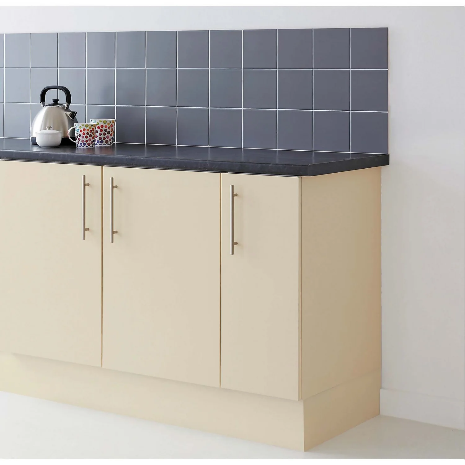 Ronseal One Coat Cupboard Paint Magnolia Satin - 750ml 3 Ronseal One Coat Cupboard Paint Magnolia Satin - 750ml - Image 3