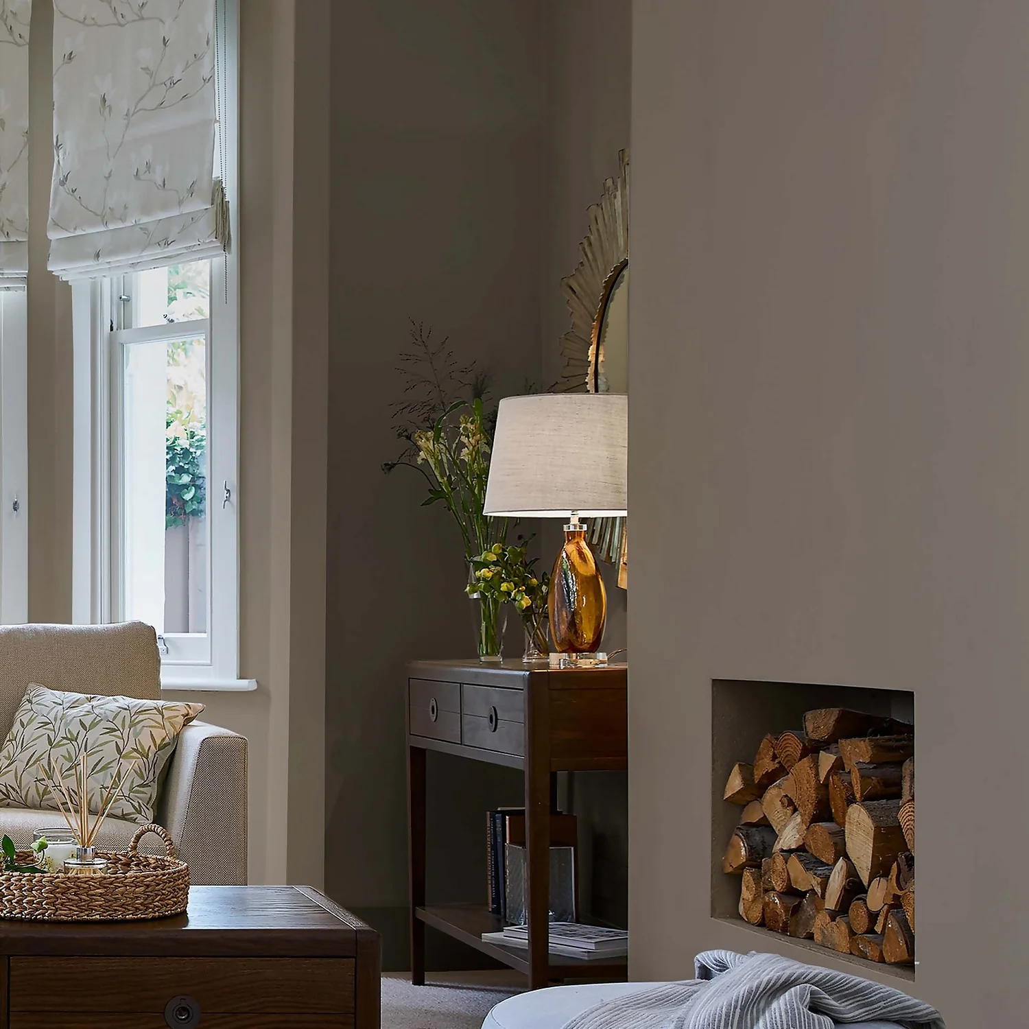 Laura Ashley Matt Emulsion Paint Truffle - 5L 2 Laura Ashley Matt Emulsion Paint Truffle - 5L - Image 2