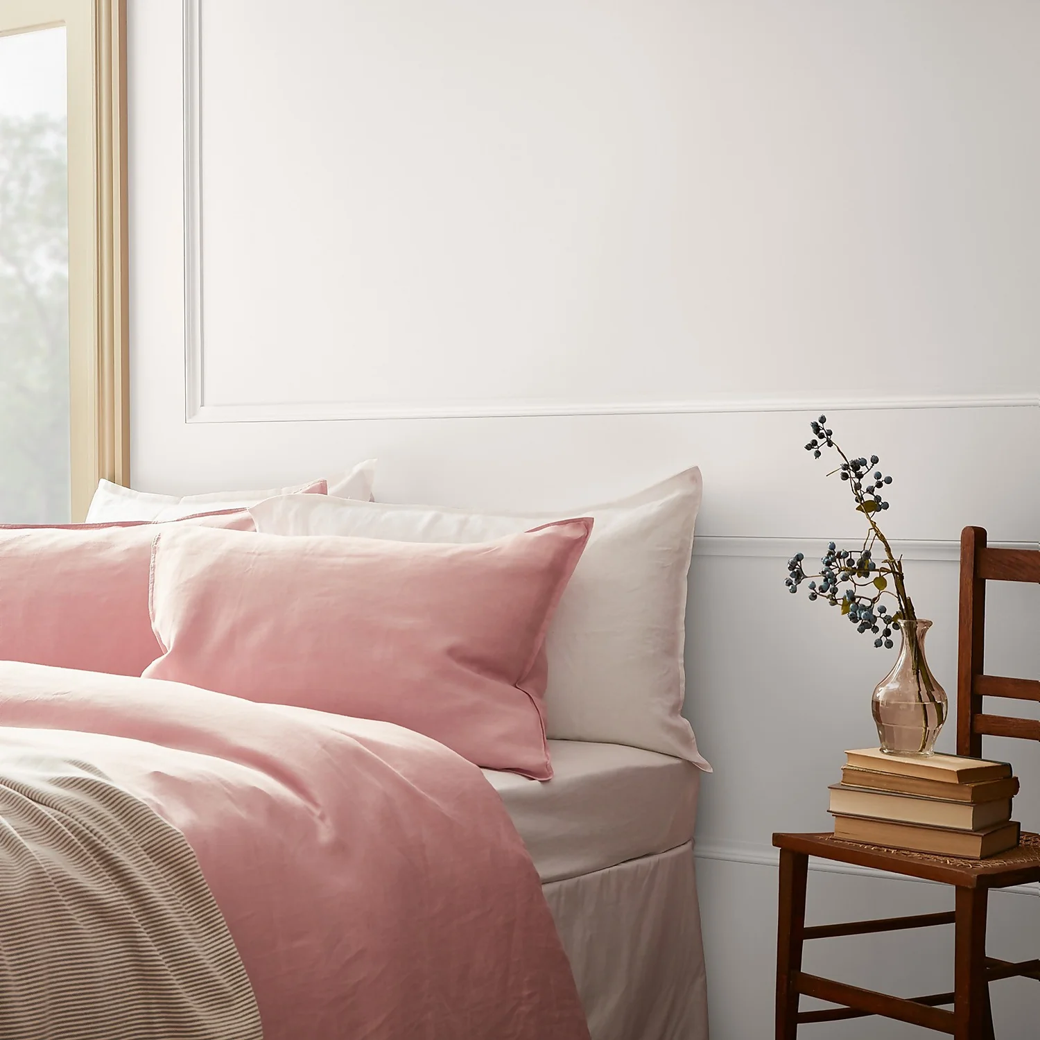 Country Living Matt Emulsion Multi-Surface Paint Dusted Sugar - Tester 125ml 2 Country Living Matt Emulsion Multi-Surface Paint Dusted Sugar - Tester 125ml - Image 2