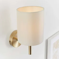 Kari Wall Light - Brass -Outlet Home Harmony Store 13938481 1114981958518161