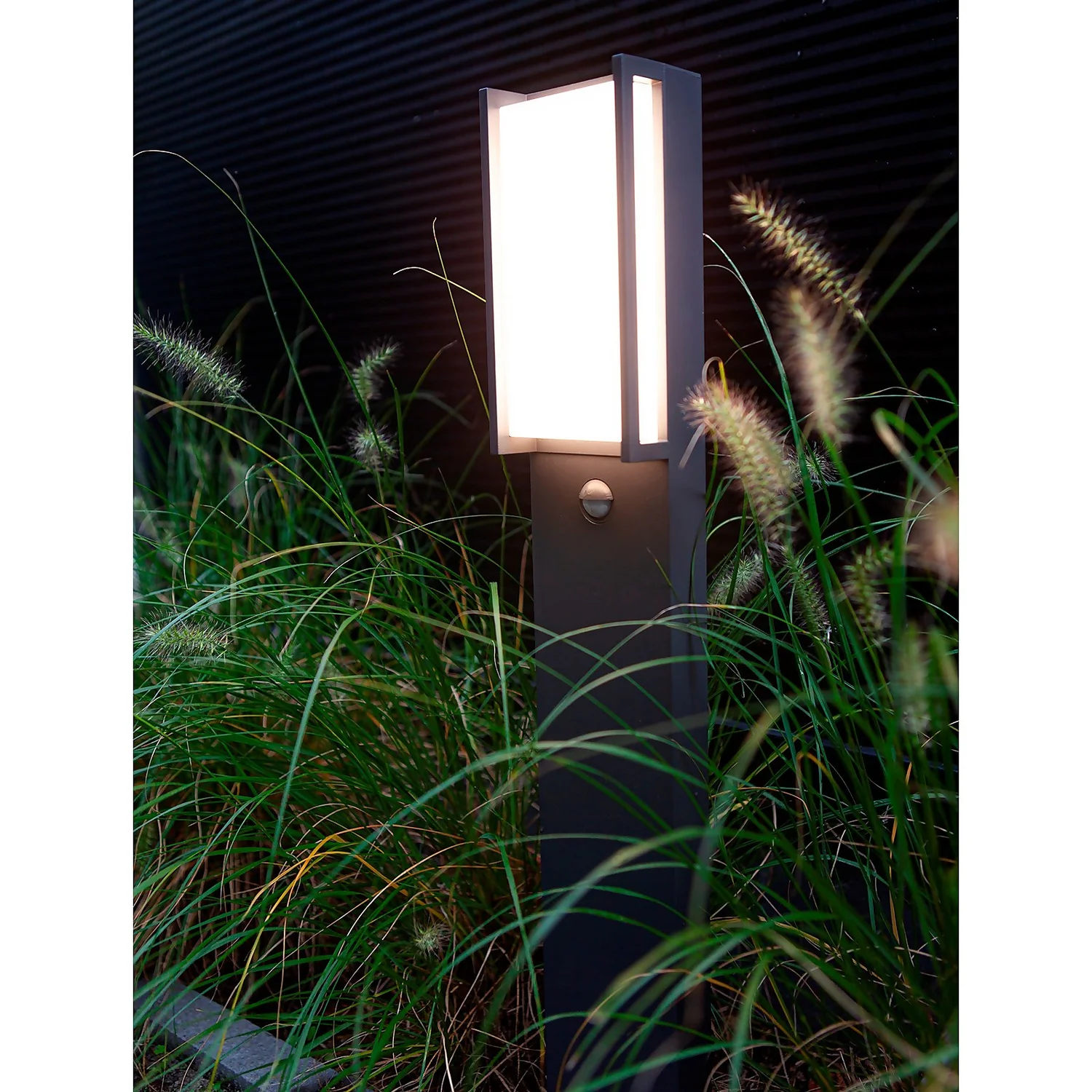 Lutec Qubo LED Outdoor Bollard Light With PIR Motion Sensor - Anthracite 4 Lutec Qubo LED Outdoor Bollard Light With PIR Motion Sensor - Anthracite - Image 4